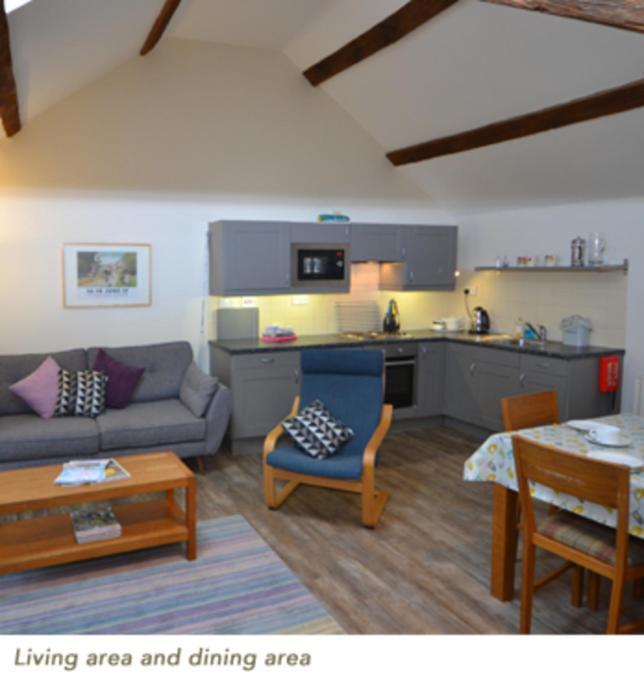 Church Farm Holiday Cottages - Pinster Cottage Ashbourne  Exteriör bild